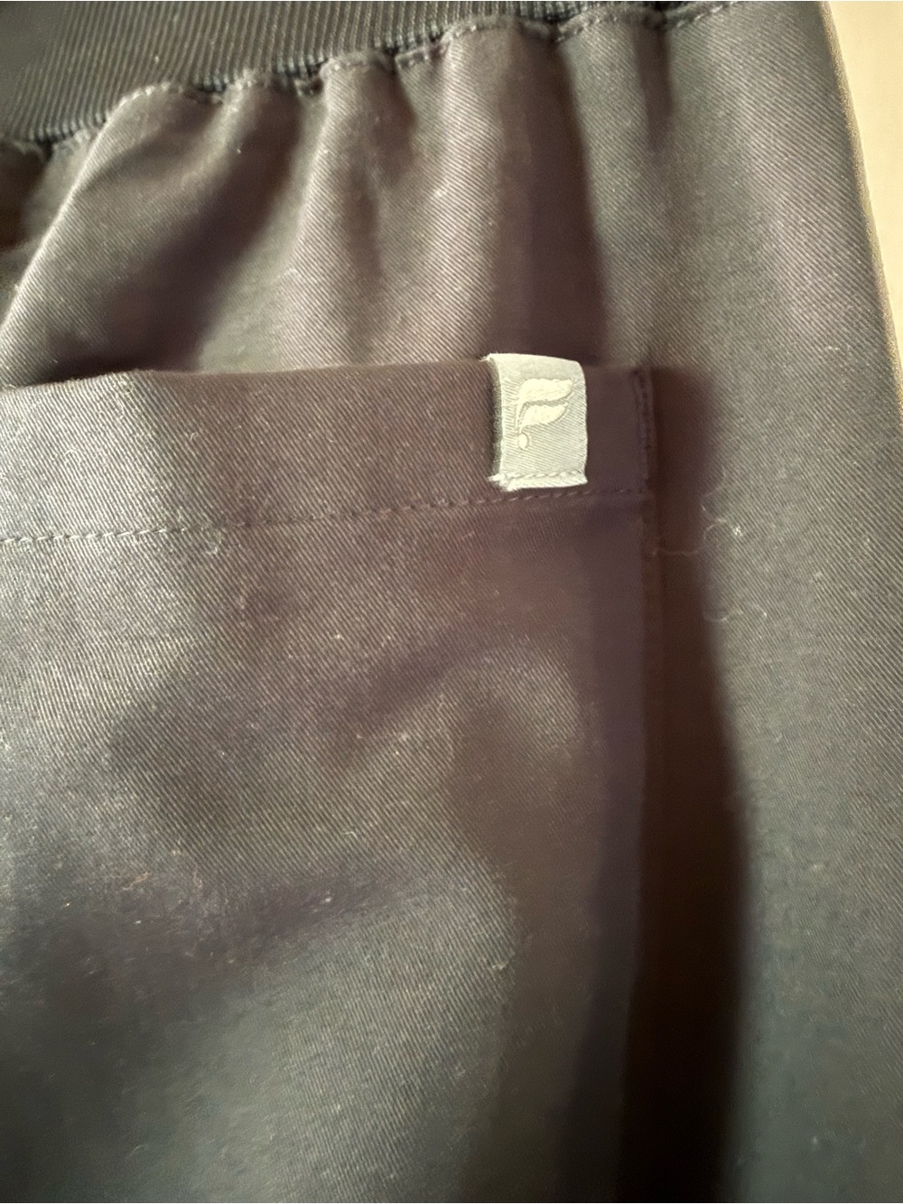 Fabletics Women's High Rise Wide Leg Scrub Pants NWOT. XS - Picture 14 of 16